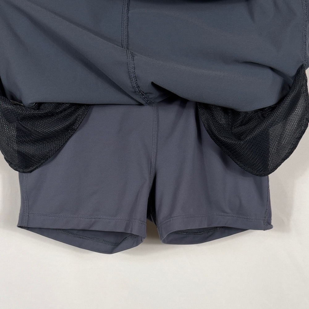 Mountain Hardwear‎ Women's Mini Skort in Slate Gray. Size S. Length: 15 inches - Picture 7 of 8